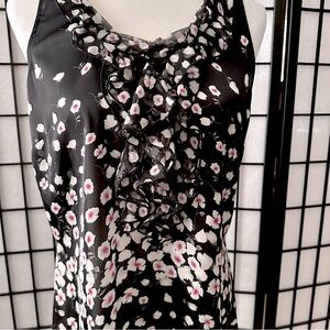 🌻WHBM Black & Pink Floral Ruffle Neck Blouse